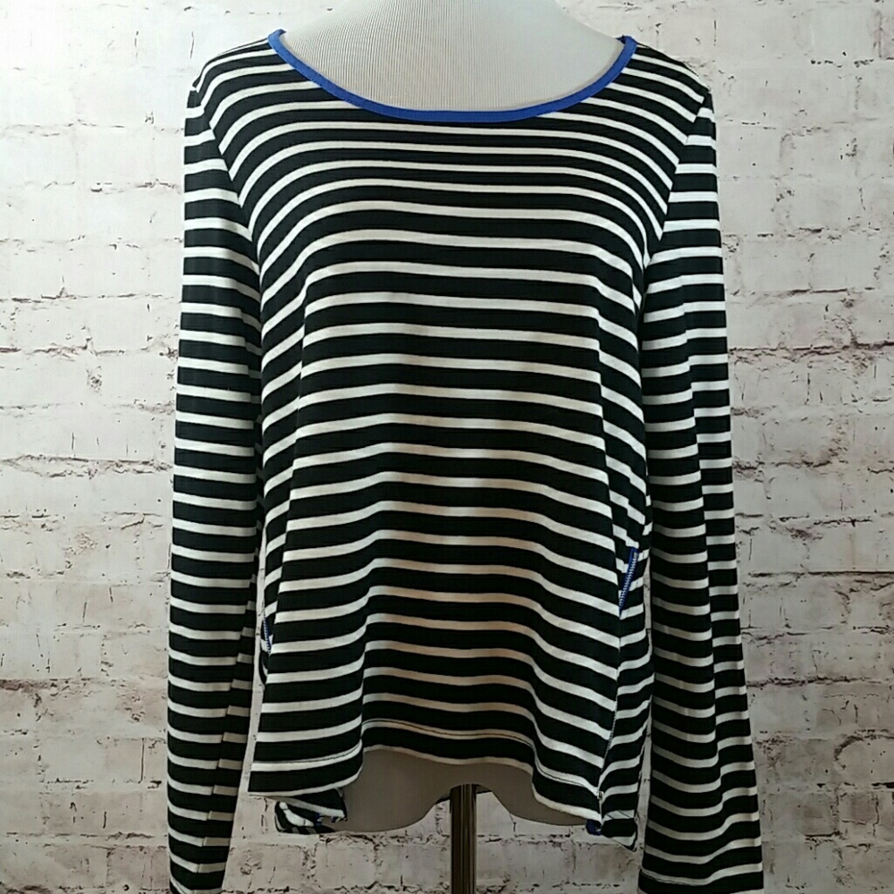 Anthropologie Lili's closet  top